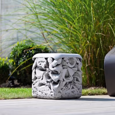 Swisspearl Trash Cube im Garten